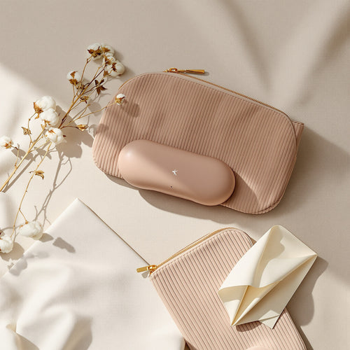 Ceinture chauffante Wellvéa rose poudré avec trousse velours côtelé beige, packaging premium offert